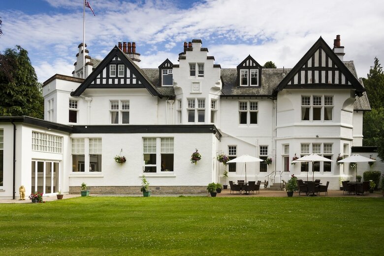 Pine Trees Hotel