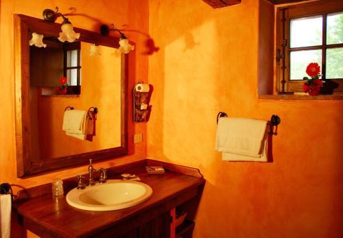 Hostal Podere Le Corone