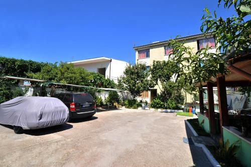 Pemaj Hostel