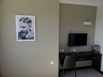 Theodor Hotel