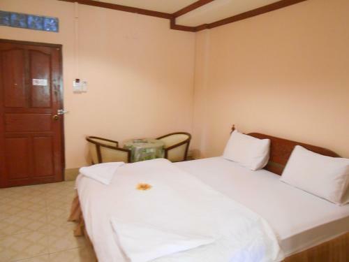 Nakhonesack Hotel 3