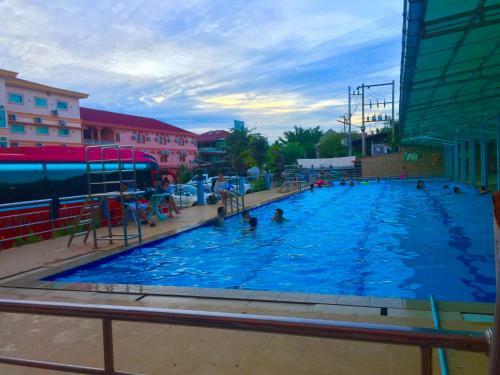 Nakhonesack Hotel 3
