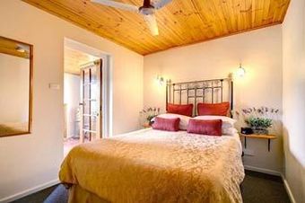 Agroturismo Stonewell Cottages And Vineyards