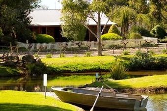 Agroturismo Stonewell Cottages And Vineyards