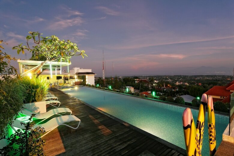 Hotel Maxonehotels At Bukit Jimbaran
