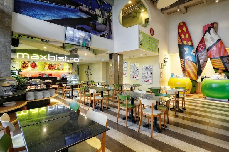 Hotel Maxonehotels At Bukit Jimbaran