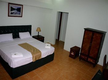 Viviendas Turisticas Danao Coco Palms Resort