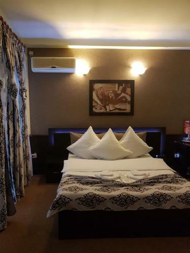 Hostal Casa Teilor
