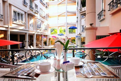 Hotel Holiday Villa Nataya