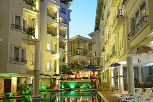 Hotel Holiday Villa Nataya