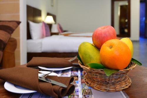Hotel Holiday Villa Nataya