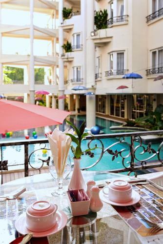 Hotel Holiday Villa Nataya