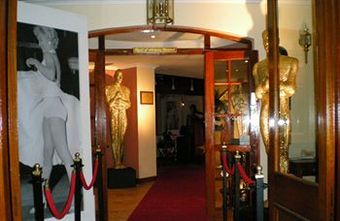 Hostal Tarragona Lodge