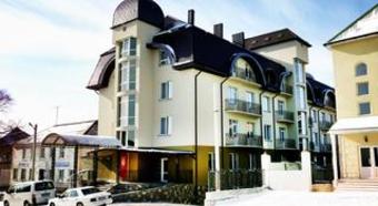 Hotel Reikartz Pochayiv