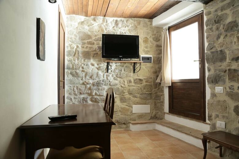 Hostal Agriturismo Podere Acqualoreto