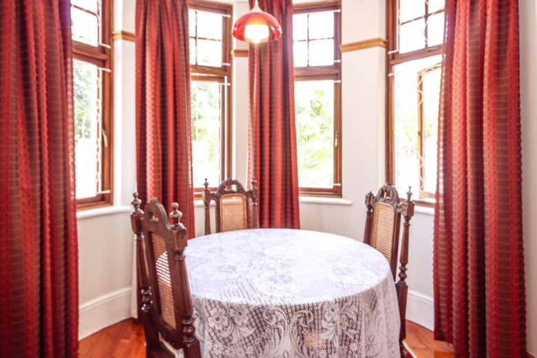50 College Drive B&B