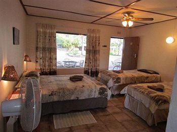 Hotel Hippo Pools Resort