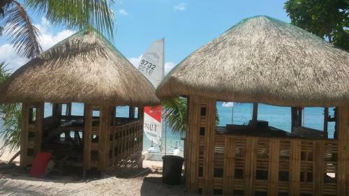 Viviendas Turisticas Binucot Beach Resort