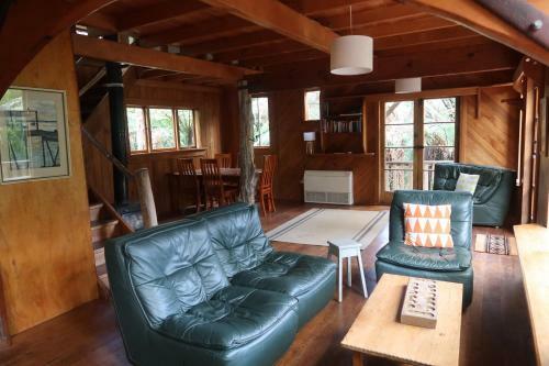 Lodge Te Nikau Retreat