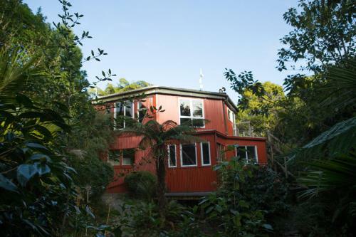 Lodge Te Nikau Retreat