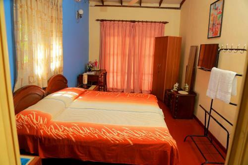 Holiday Nest Bed & Breakfast