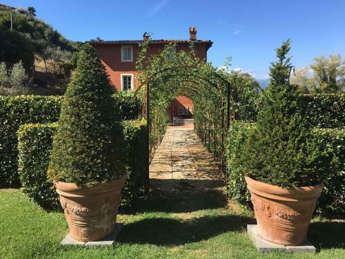 Hostal Villa La Flora