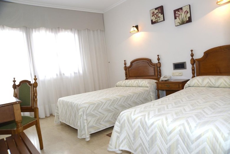 Hotel Serantes