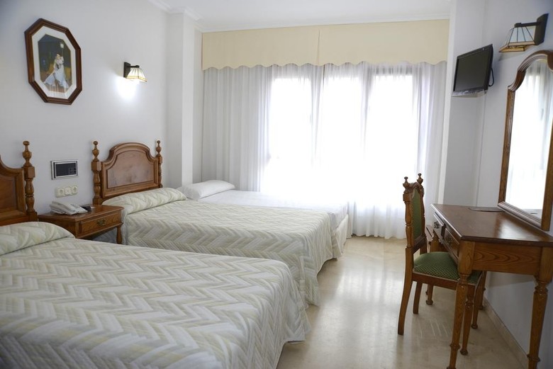 Hotel Serantes