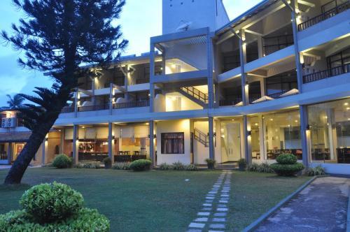 Hotel Laya Beach