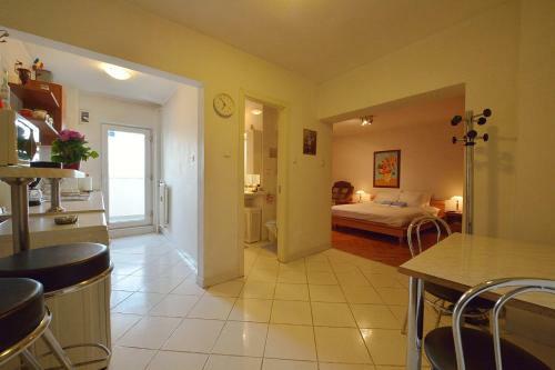 Apartamento Atlas Accommodation Studio Romana De Lux