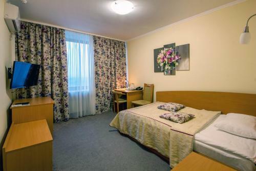 Tourist Hotel