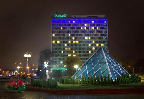 Tourist Hotel