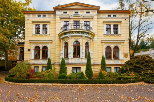 Hostal Willa Ogrody