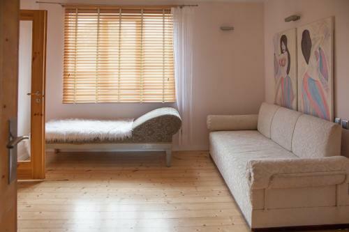 Allika Holiday House