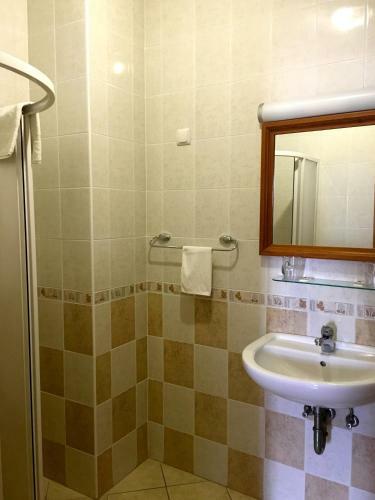 Hostal R�cz Fogad�
