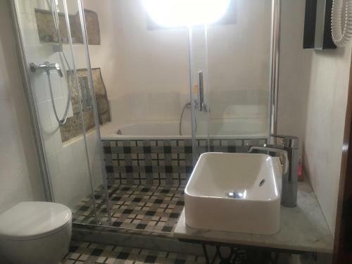 Hostal Chiesa Di San Michele