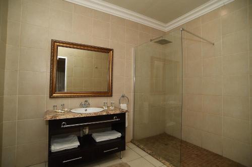 Halfway House Hotel