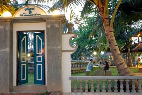 Wunderbar Beach Hotel