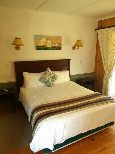 Aston Woods Bed And Breakfast