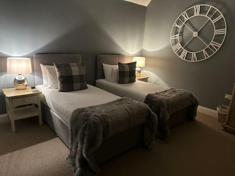 Apartamentos Stonehenge Cottages