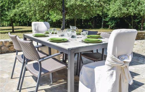 Holiday Home Manche P-854