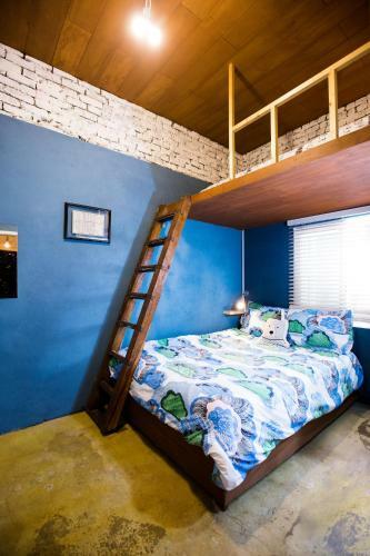 Hostal Sis N Bro Guesthouse