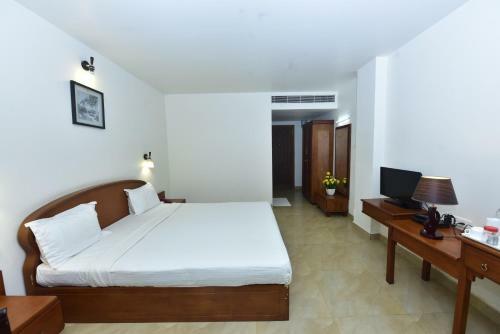 Hotel Sadhoo Holistic Inn