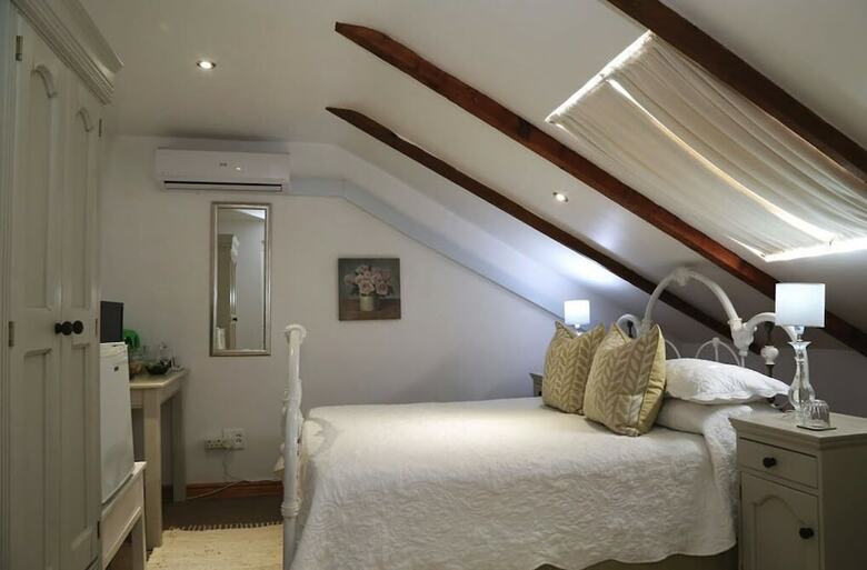 Hostal Centre-ville Guest House