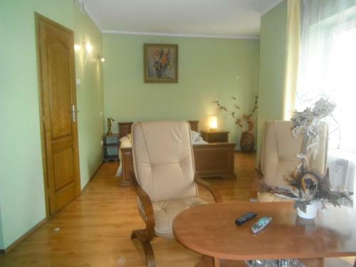 Hostal Pensjonat Przy B?oniach