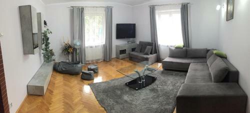 Hostal Pensjonat Przy B?oniach