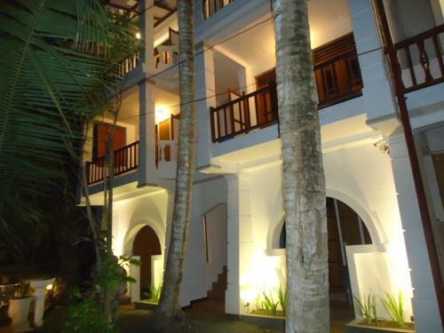 Hostal Sky Garden Guest House