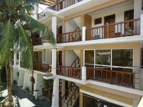 Hostal Sky Garden Guest House