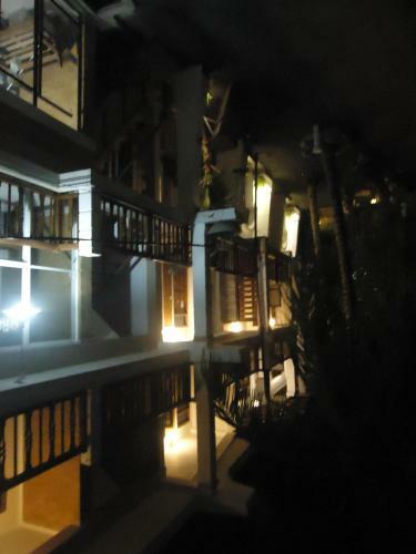 Hostal Sky Garden Guest House
