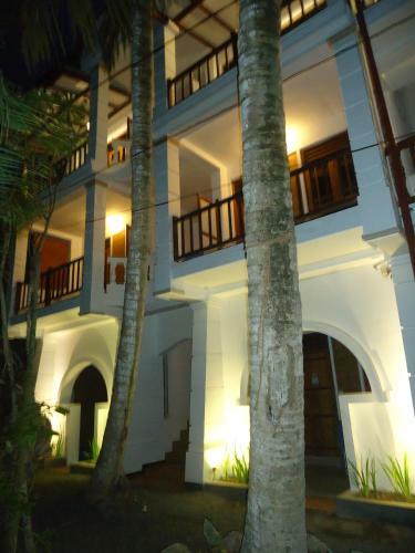 Hostal Sky Garden Guest House